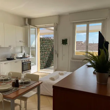 Appartamento Historic Center Penthouse 6 Minutes From The Station *