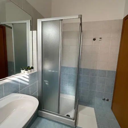 Apartment Historic Center Penthouse 6 Minutes From The Station